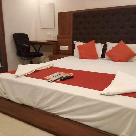 Hotel Sai Deep Lodging By Wb Inn Navi Mumbai Exterior photo