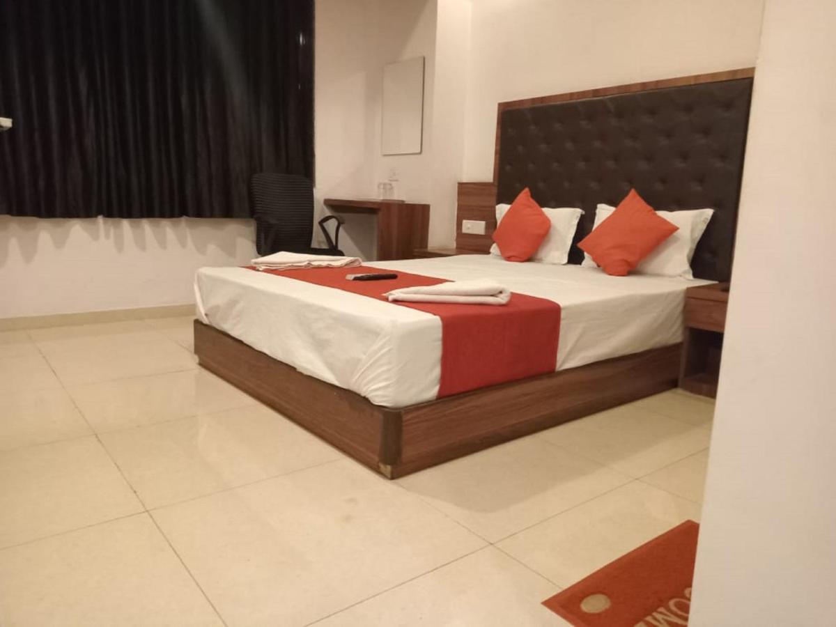 Hotel Sai Deep Lodging By Wb Inn Navi Mumbai Exterior photo